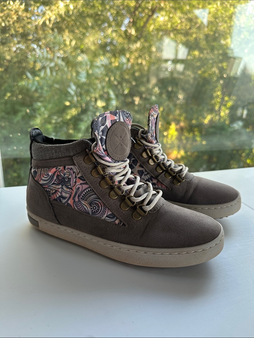 Inkkas Women’s Sz 6 Manu High-Top Vegan Camping Boot Sneaker